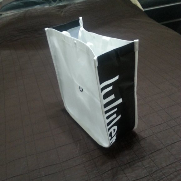 Lululemon Tote Bag Snap closure-Reusable - Picture 1 of 13